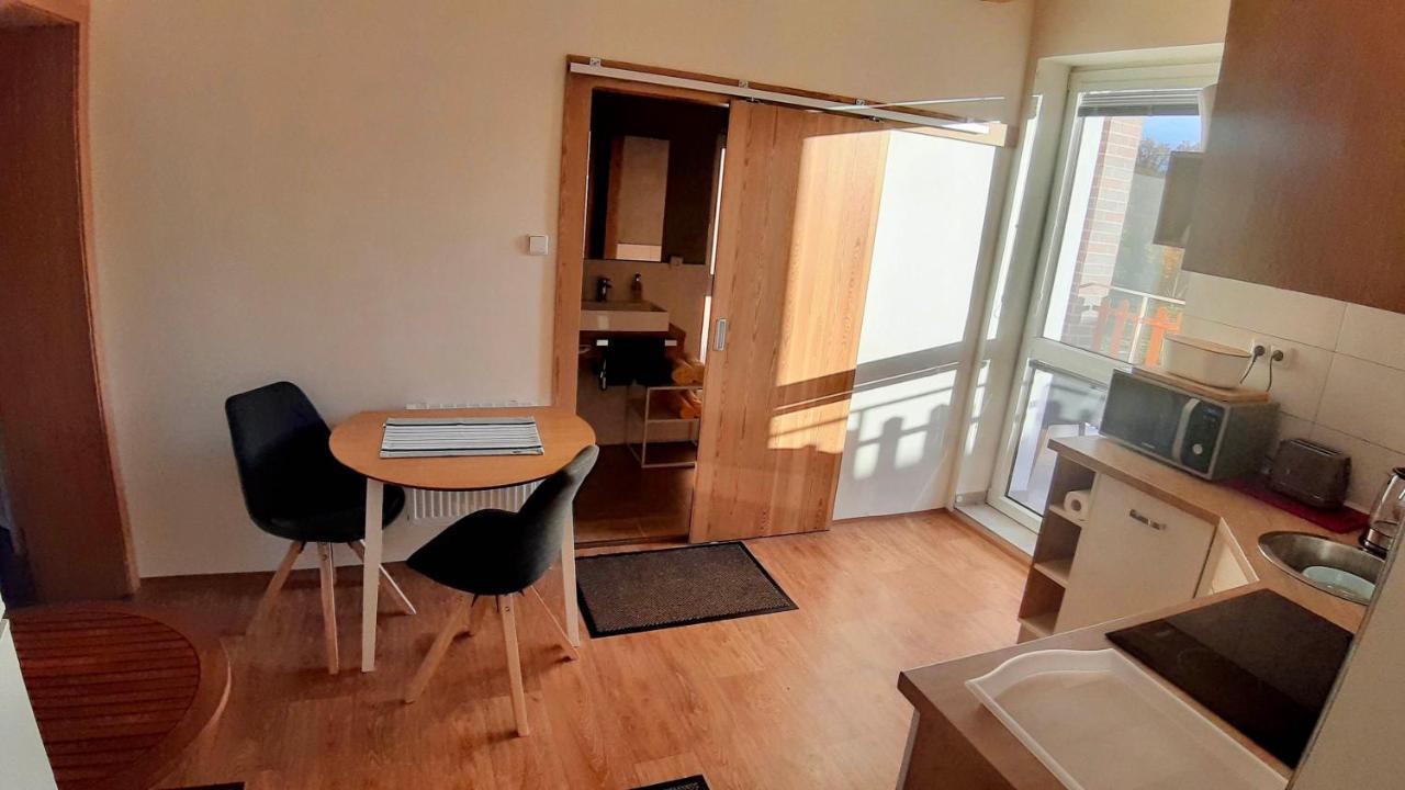 Three Apartment Františkovy Lázně Exteriör bild